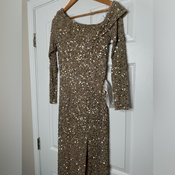 MAC DUGGAL sequined one shoulder long sleeve evening gown 2 NWT - Picture 5 of 8
